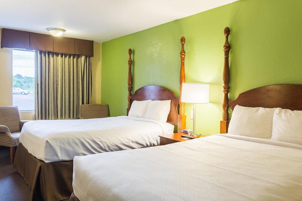Econo Lodge White Pine Morristown I-81 & I-40 Split Exteriör bild