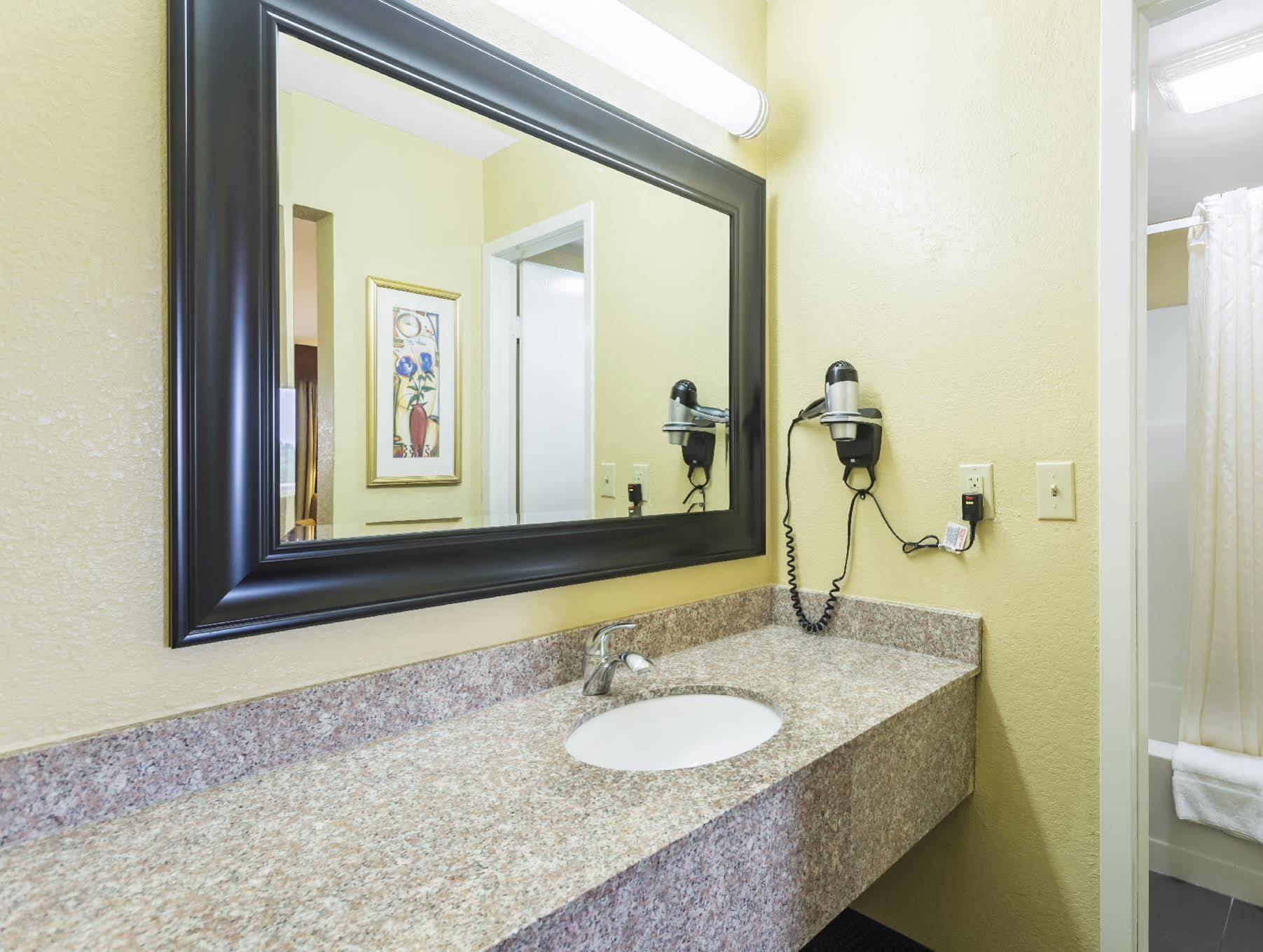 Econo Lodge White Pine Morristown I-81 & I-40 Split Exteriör bild
